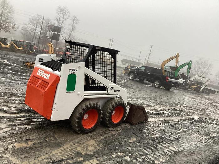 Used 1988 BOBCAT 631 - SKID STEER LOADERS