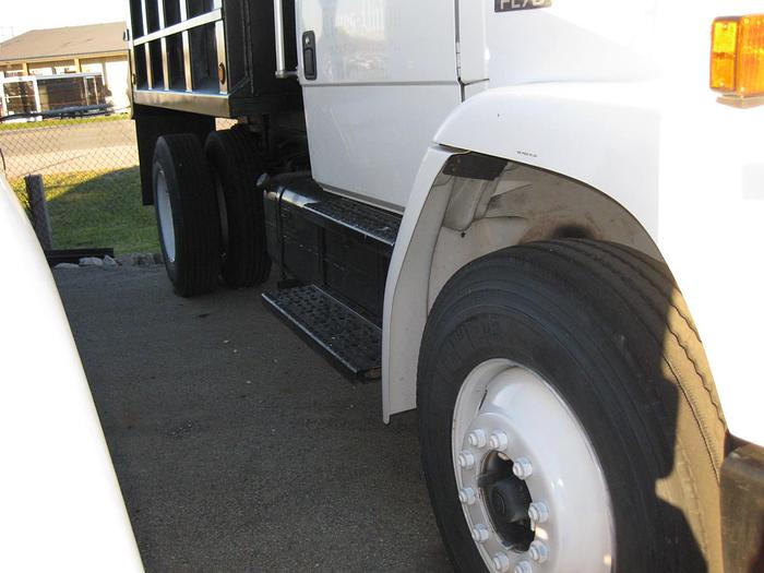 Used 1999 FREIGHTLINER FL70  - DUMP TRUCK