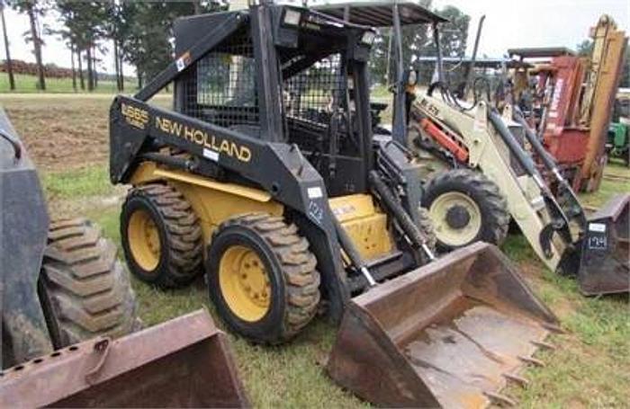 Used 1995 NEW HOLLAND LX665 - SKID STEER LOADERS