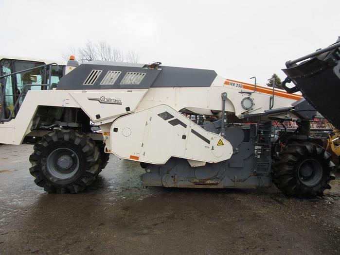 Used 2014 WIRTGEN 250 - ASPHALT/PAVING