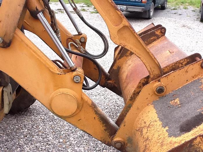 Used 2000 CASE 580L - BACKHOES