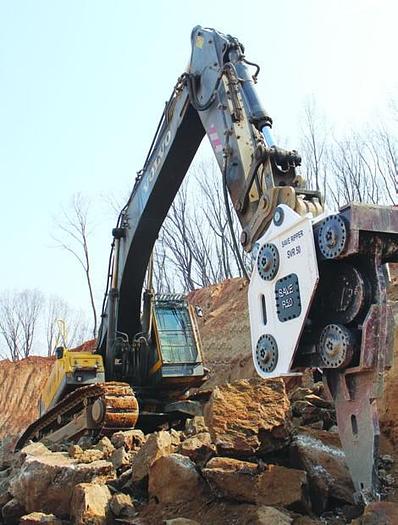 2016 JB ATTACHMENT SVR50 - EXCAVATOR VIBRO RIPPER