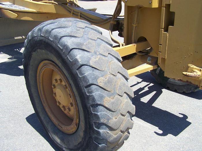 Used 2001 CATERPILLAR 12H - MOTOR GRADERS
