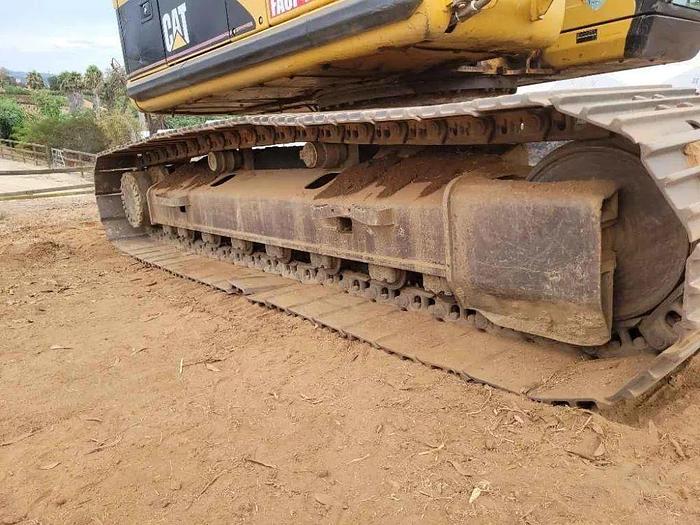 Used 2006 CATERPILLAR 320C - EXCAVATORS