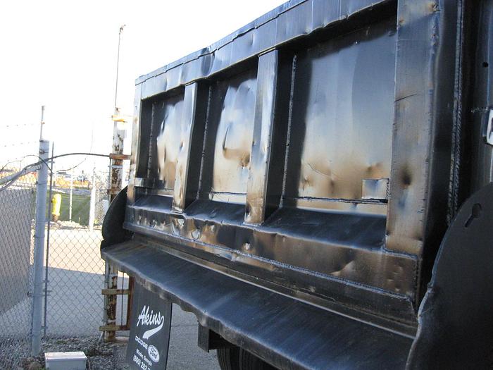 Used 1999 FREIGHTLINER FL70  - DUMP TRUCK