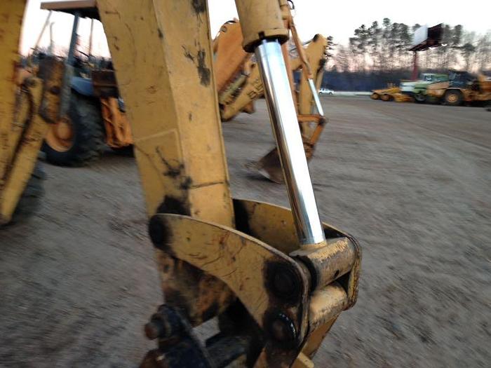 Used CATERPILLAR 420D - BACKHOES