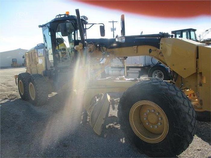 Used 2014 CATERPILLAR 140M - MOTOR GRADERS
