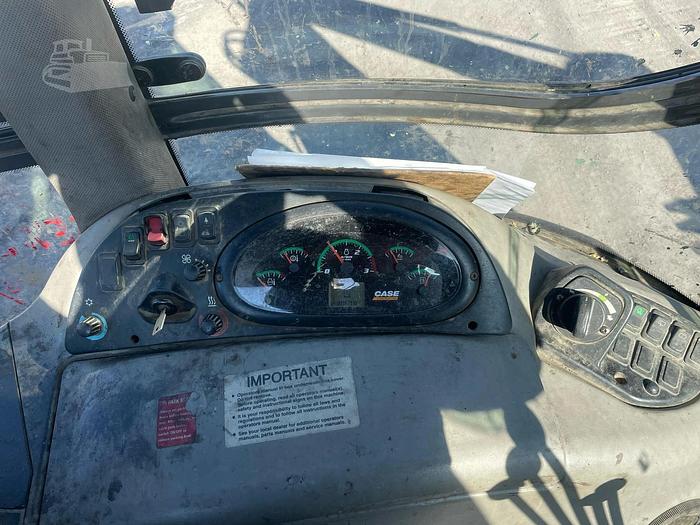 Used 2015 CASE 580 SN - BACKHOES