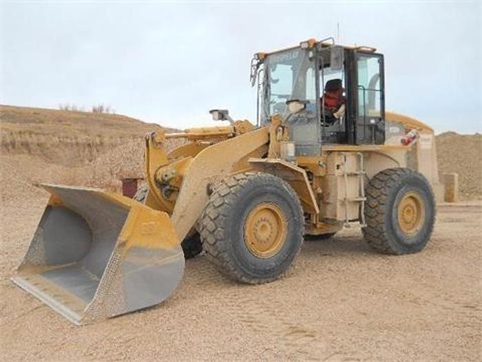 Used 2011 CATERPILLAR 938H - WHEEL LOADERS