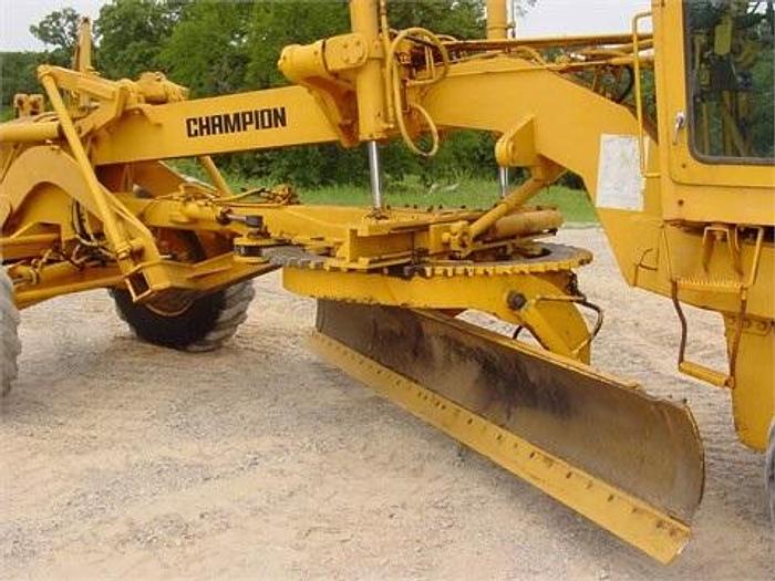 Used 1980 CHAMPION 715 - MOTOR GRADERS