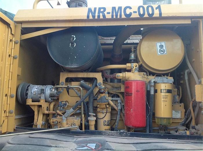 Used 2006 CATERPILLAR 140H - MOTOR GRADERS