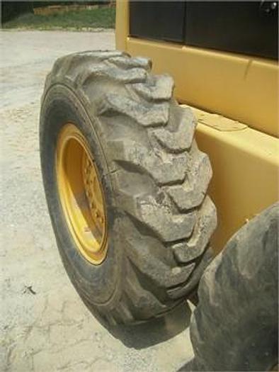 Used 1978 JOHN DEERE 670A - MOTOR GRADERS