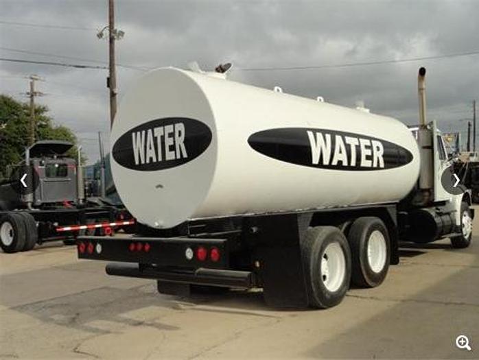 Used 2002 INTERNATIONAL 8100 - WATER TANK & WATER TRUCK
