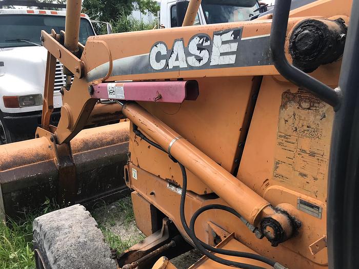 Used 2004 CASE 580M II - BACKHOES