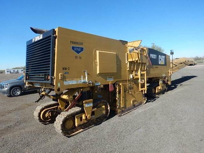 Used 2011 CATERPILLAR PM201(COLD PLANER) - PAVING EQUIPMENT