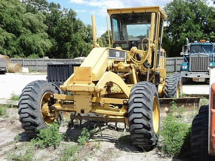 Used 2000 CATERPILLAR 120H - MOTOR GRADERS