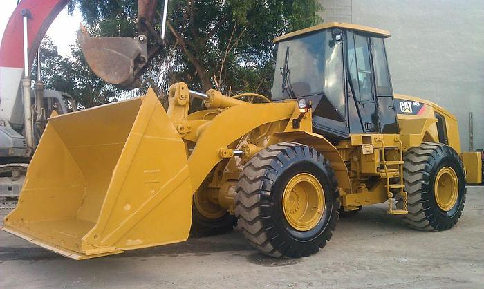 Used 2006 CATERPILLAR 962H - WHEEL LOADERS