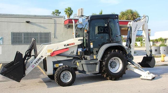 Used TEREX TLB830 - BACKHOES