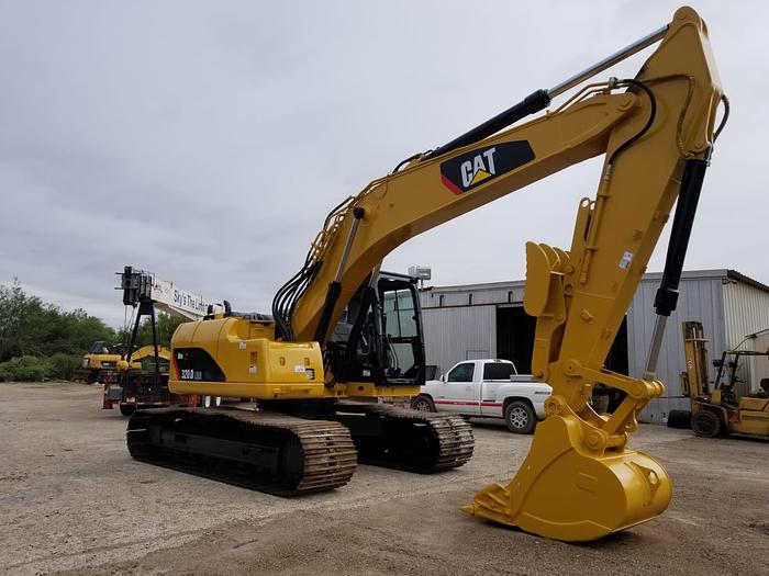 Used 2011 CATERPILLAR 320DL - EXCAVATORS