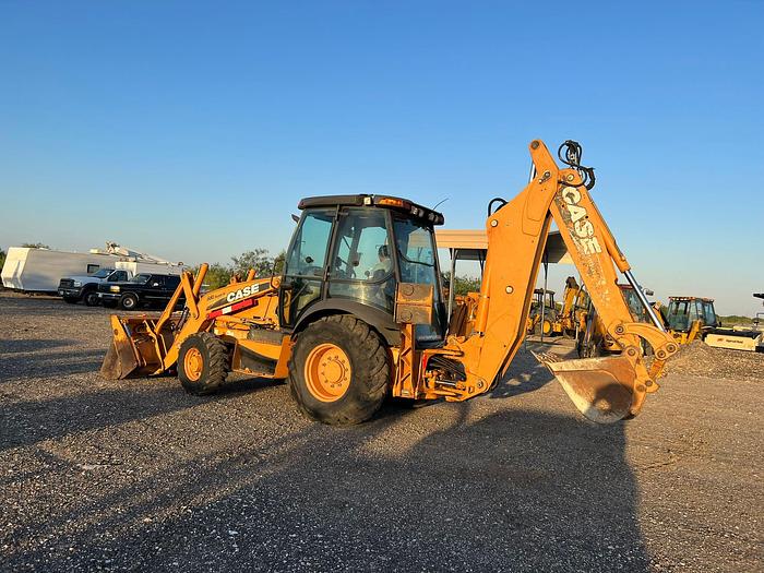 Used 2011 CASE 580 N - BACKHOES