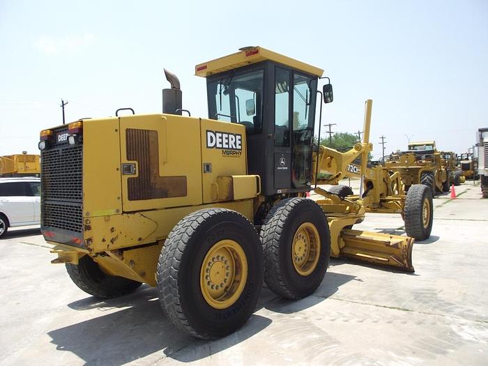 Used 2002 JOHN DEERE 772 - MOTOR GRADERS