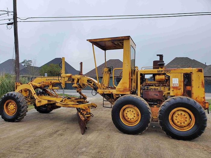 Used 1974 CATERPILLAR 12G - MOTOR GRADERS