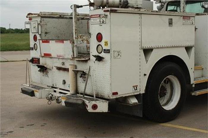 Used 2000 INTERNATIONAL 4900 - BUCKET TRUCK OR BOOM TRUCKS