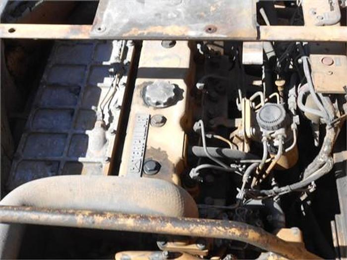 Used 1999 CATERPILLAR AP650B(9DN,PAVER) - PAVING EQUIPMENT