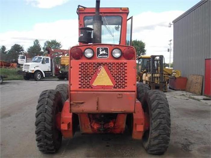 Used 1981 JOHN DEERE 670A - MOTOR GRADERS