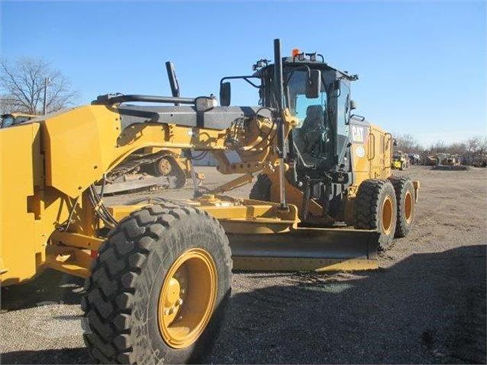 Used 2014 CATERPILLAR 140M - MOTOR GRADERS