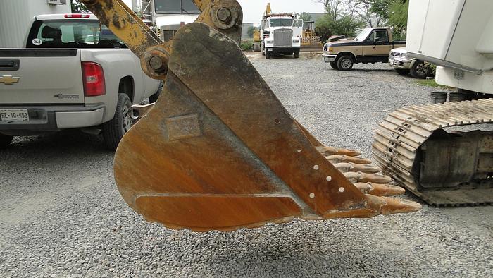 Used 2006 CATERPILLAR 320CL - EXCAVATORS