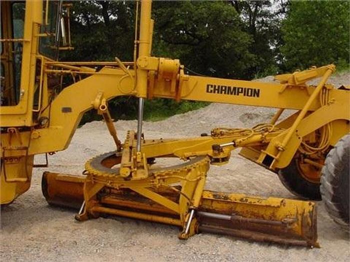 Used 1980 CHAMPION 715 - MOTOR GRADERS