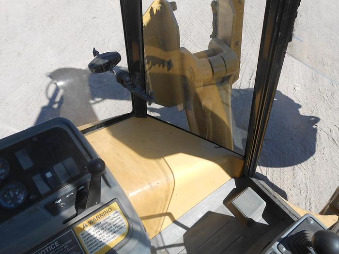 Used 1999 CATERPILLAR 416C - BACKHOES