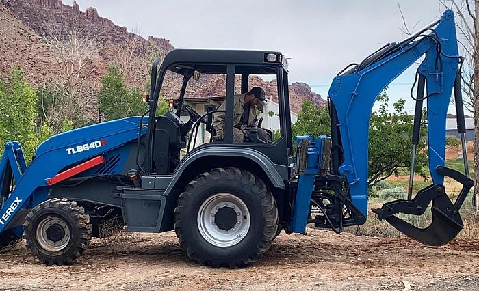 Used TEREX TLB840R - BACKHOES