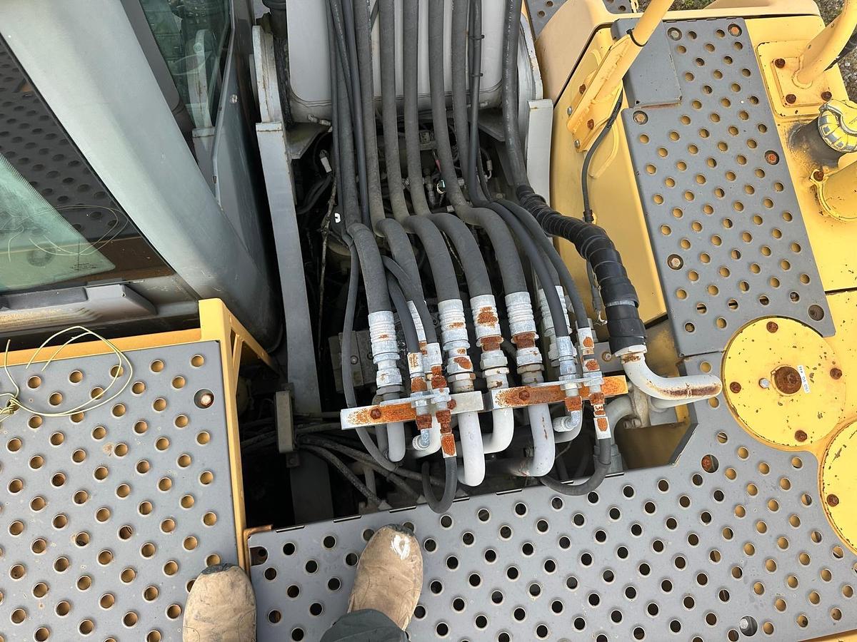 Used 2007 VOLVO EW180C - EXCAVATORS