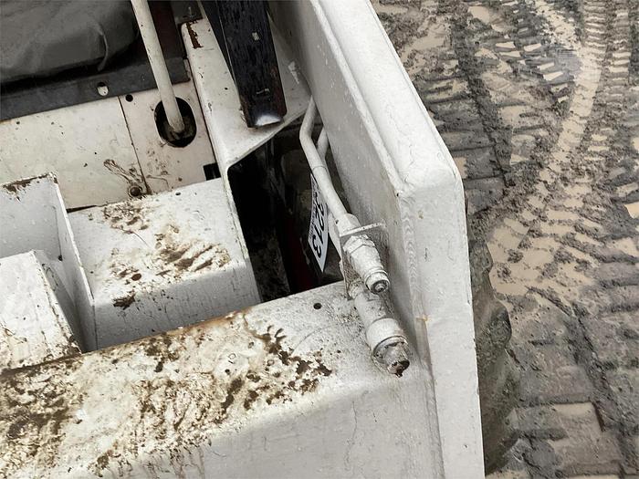 Used 1988 BOBCAT 631 - SKID STEER LOADERS