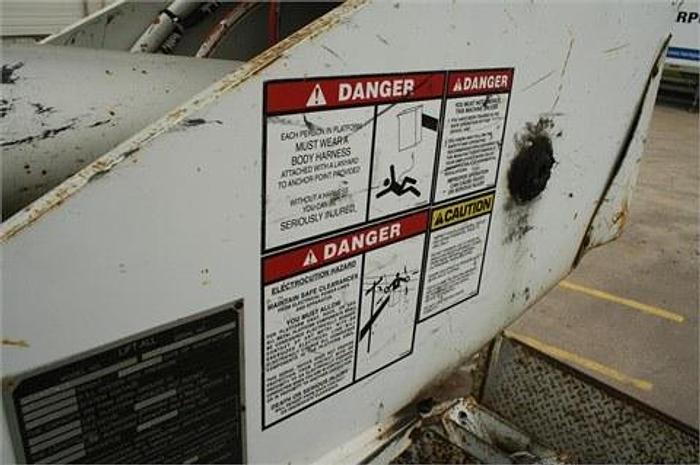 Used 2000 INTERNATIONAL 4900 - BUCKET TRUCK OR BOOM TRUCKS