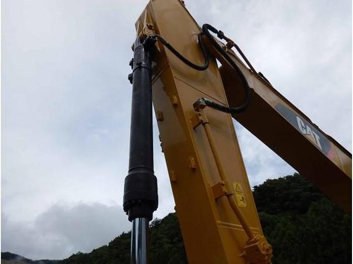 Used 2010 CATERPILLAR 320DL - EXCAVATORS