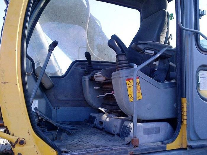 Used 2004 VOLVO EC240 - EXCAVATORS