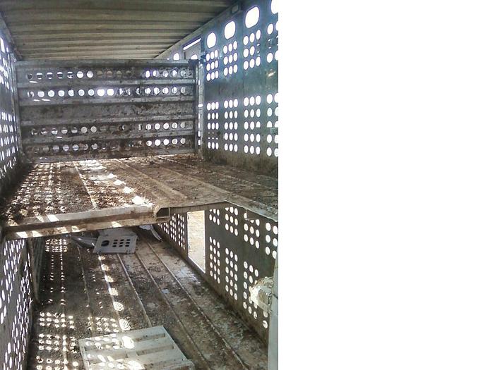 Used 1998 MERRITT 48 FT BY 102 INCH - LIVESTOCK