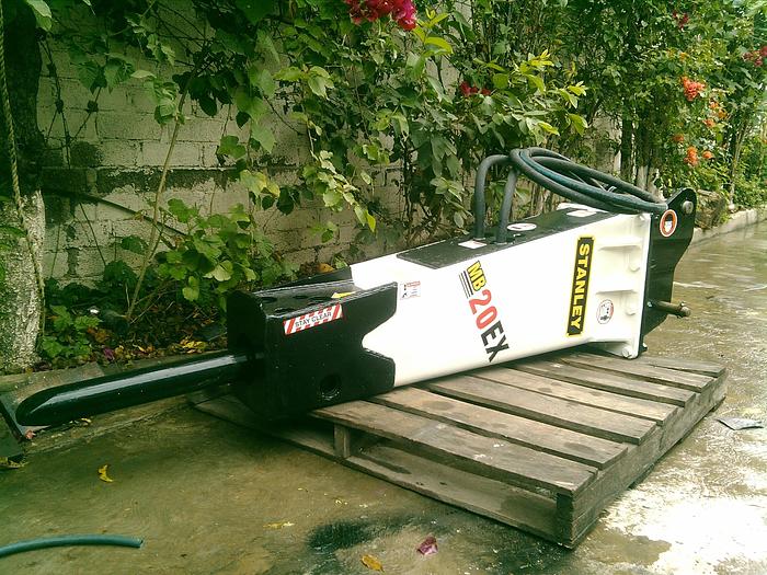 Used 2003 STANLEY MB-20EX - HAMMER / BREAKER - HYDRAULIC