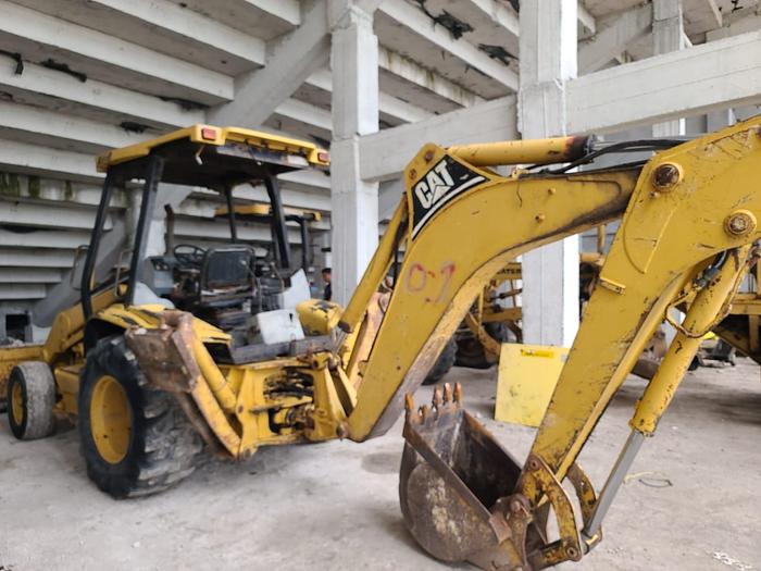 Used 2001 CATERPILLAR 416C - BACKHOES
