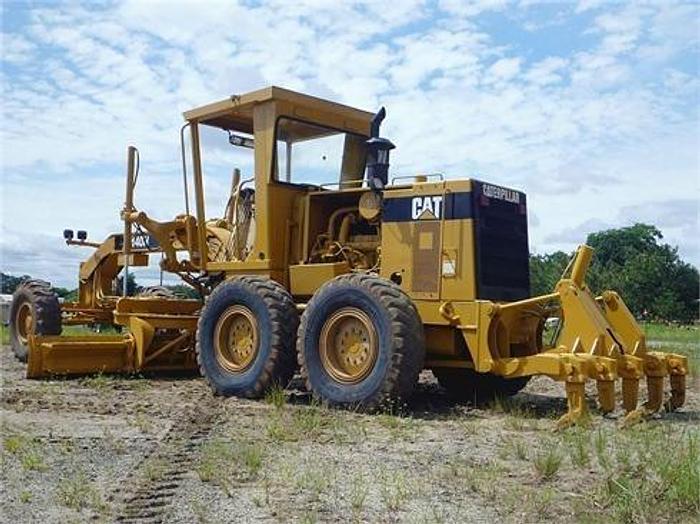 Used 2002 CATERPILLAR 140H - MOTOR GRADERS