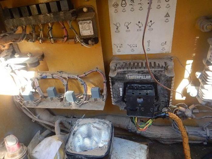 Used 2011 CATERPILLAR PM201(COLD PLANER) - PAVING EQUIPMENT