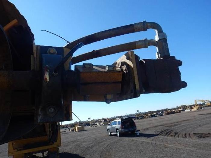 Used 2011 CATERPILLAR PM201(COLD PLANER) - PAVING EQUIPMENT