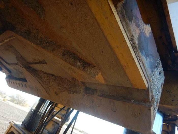 Used 2011 CATERPILLAR PM201(COLD PLANER) - PAVING EQUIPMENT