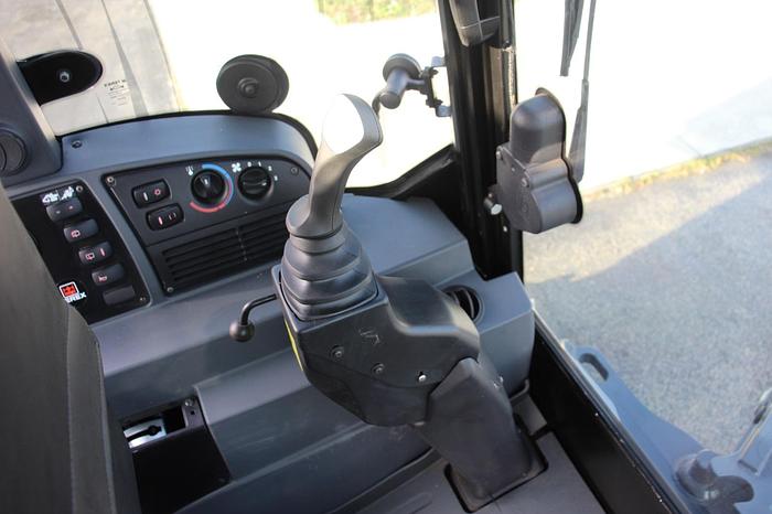 Used TEREX TLB830 - BACKHOES