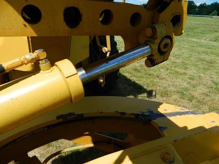 Used CHAMPION 710A - MOTOR GRADERS