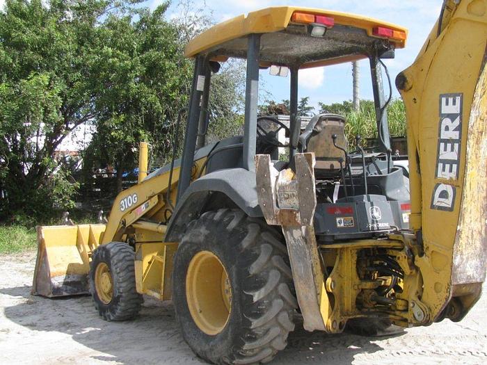 Used 2003 JOHN DEERE 310G - BACKHOES