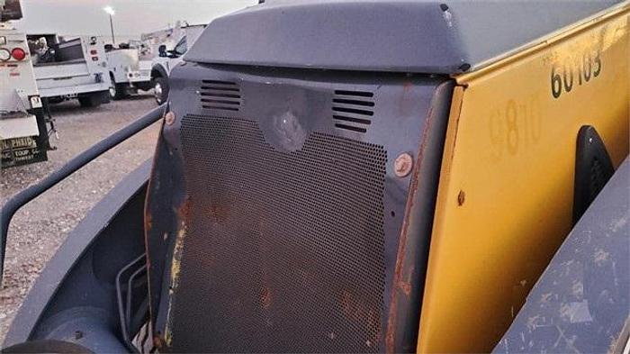 Used 2013 JOHN DEERE 310K - BACKHOES